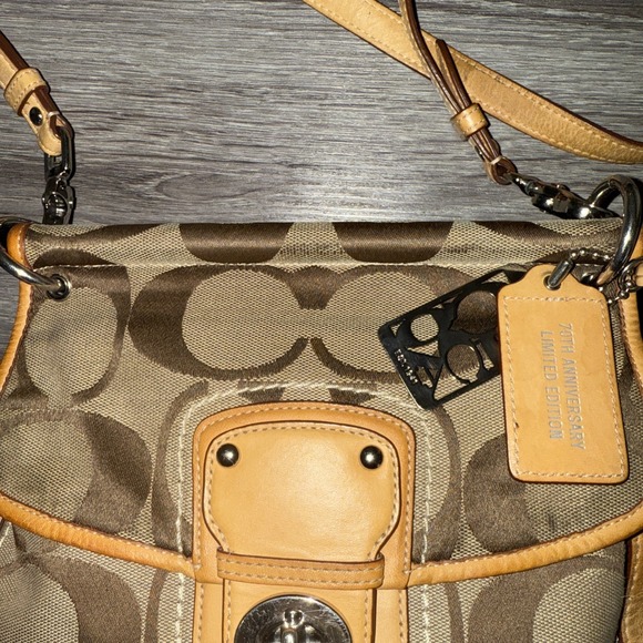 Coach Willis Brown Signature Canvas Tan‎ Leather 65th Anniversary Crossbody Bag! - Picture 15 of 15